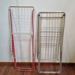Set de 2 Tendederos Plegables de Ropa (Rojo y Plateado) - imagen 1