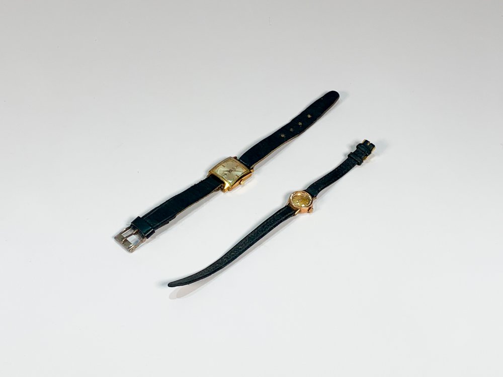 Dos Relojes de Pulsera para Dama Tissot y Levi's