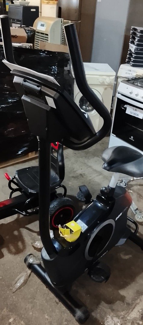 Bicicleta Estática BH Fitness