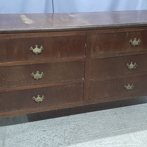 Cómoda de Madera con 6 Cajones y Herrajes de Bronce - imagen 1