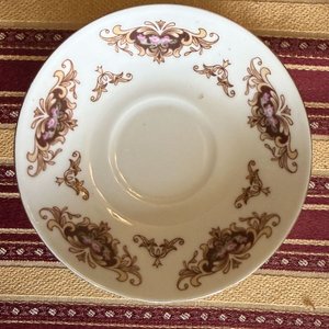 Juego de Tazas y Platos de Porcelana China con Detalles Florales - imagen 9