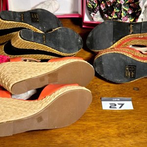 Lote de 6 Calzados: Sandalias Plataforma Mujer y Chatas Niña - imagen 5