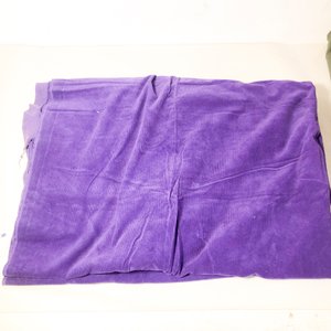 Trece Metros de Tela Variada: Morado, Gris, Verde y Rojo Estampado - imagen 5