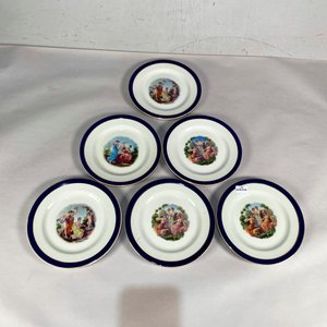 Seis Platos de Porcelana Johnson Bros con Escena Galante y Guarda Azul - imagen 2