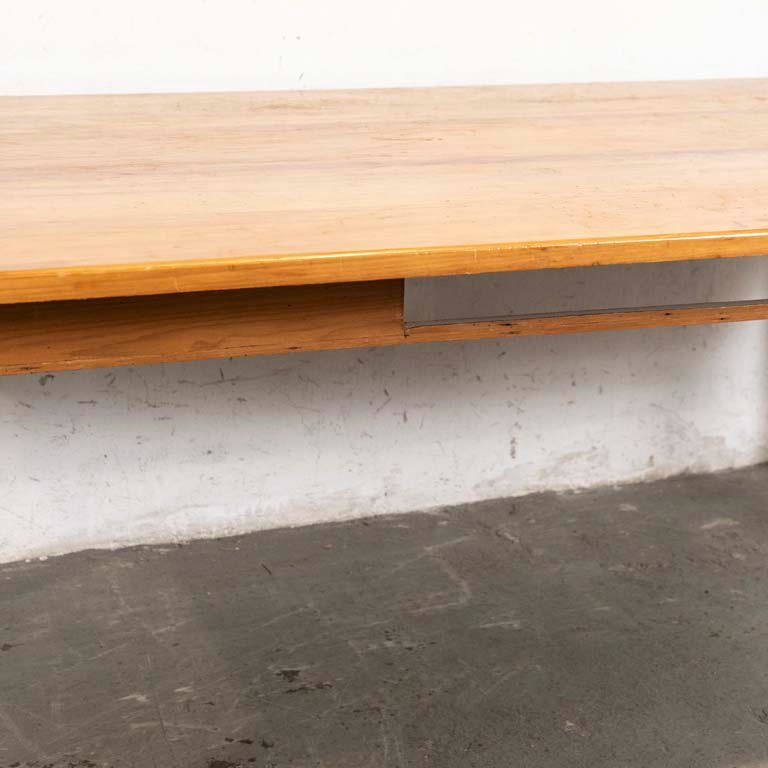 Mesa de comedor con patas torneadas para decorar tu hogar - imagen 3
