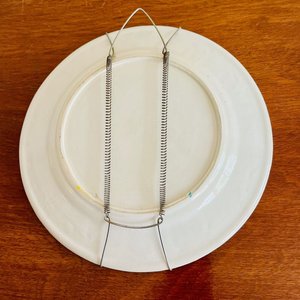 Par de Platos Decorativos con Castillos Medievales Pintados a Mano - imagen 8