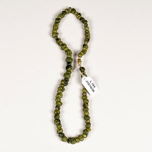Collar de Piedras Verdes y Brazalete de Madera y Nácar - imagen 4