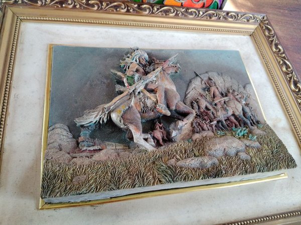 Cuadro en relieve "Indio" - Pintura de un hombre indígena a caballo - imagen 1