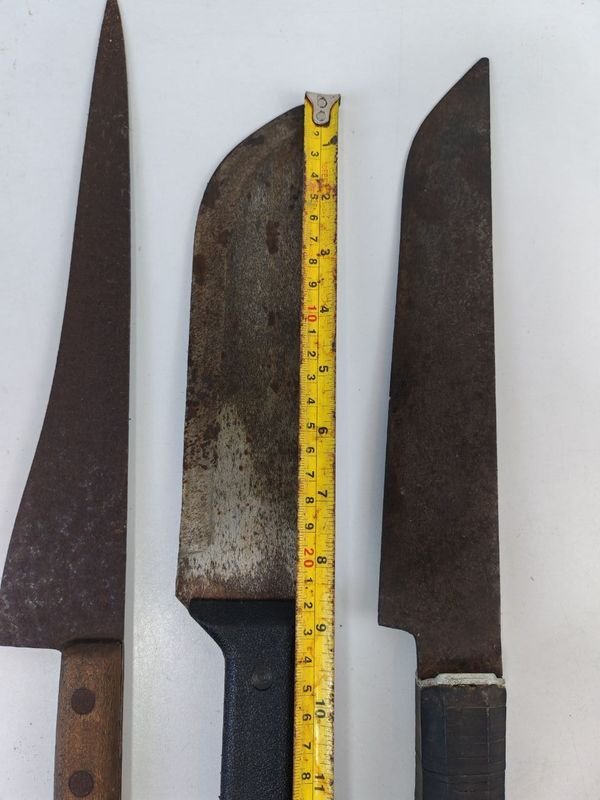 Tres Cuchillas de Corte con Materiales de Metal y Madera - imagen 4
