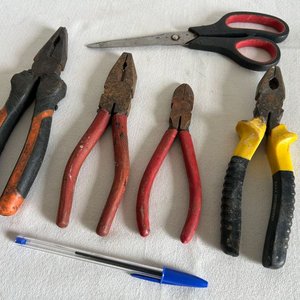 Lote de Pinzas y Tijera de Corte - imagen 3