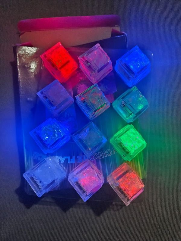 Cubos de colores para barra de tragos - imagen 1