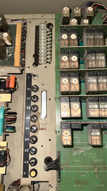 Tablero de control electrónico para ascensores o maquinaria - imagen 3