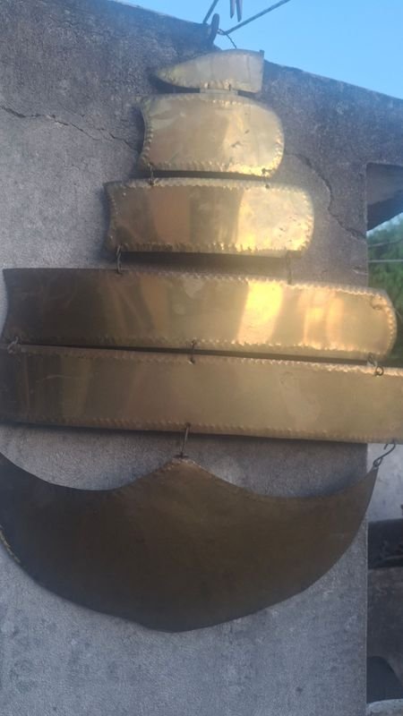Lote siguiente: Barco en bronce decorativo