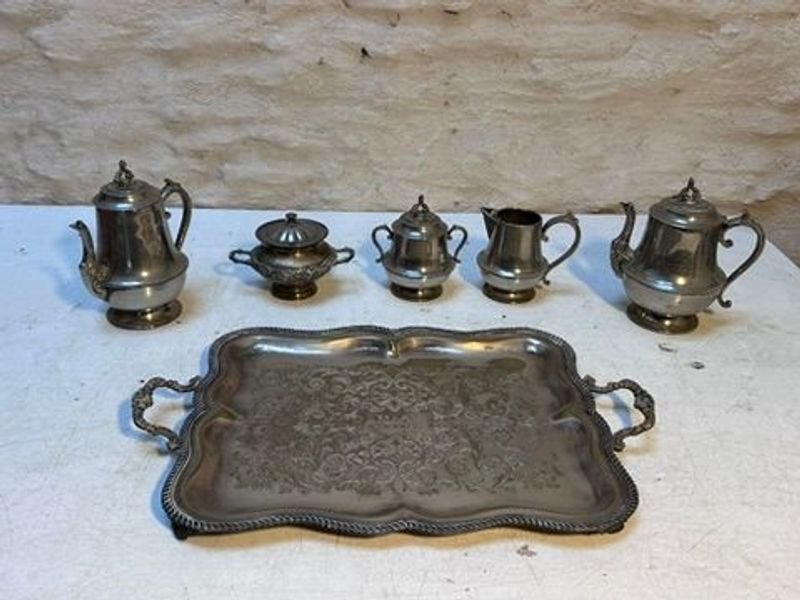 Bandeja y Juego de Té de Alpaca Grabada