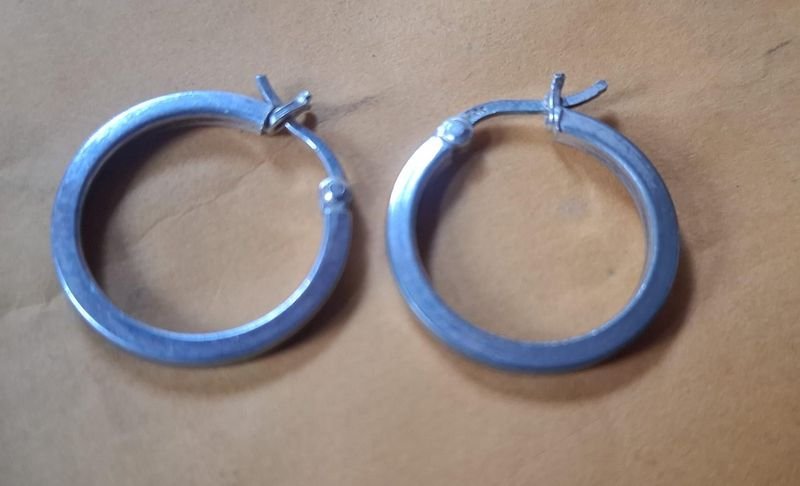 Anillos y caravanas de plata en excelente condición - imagen 3