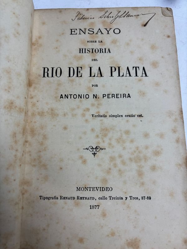 Libro antiguo sobre la historia del río de la Plata - imagen 3