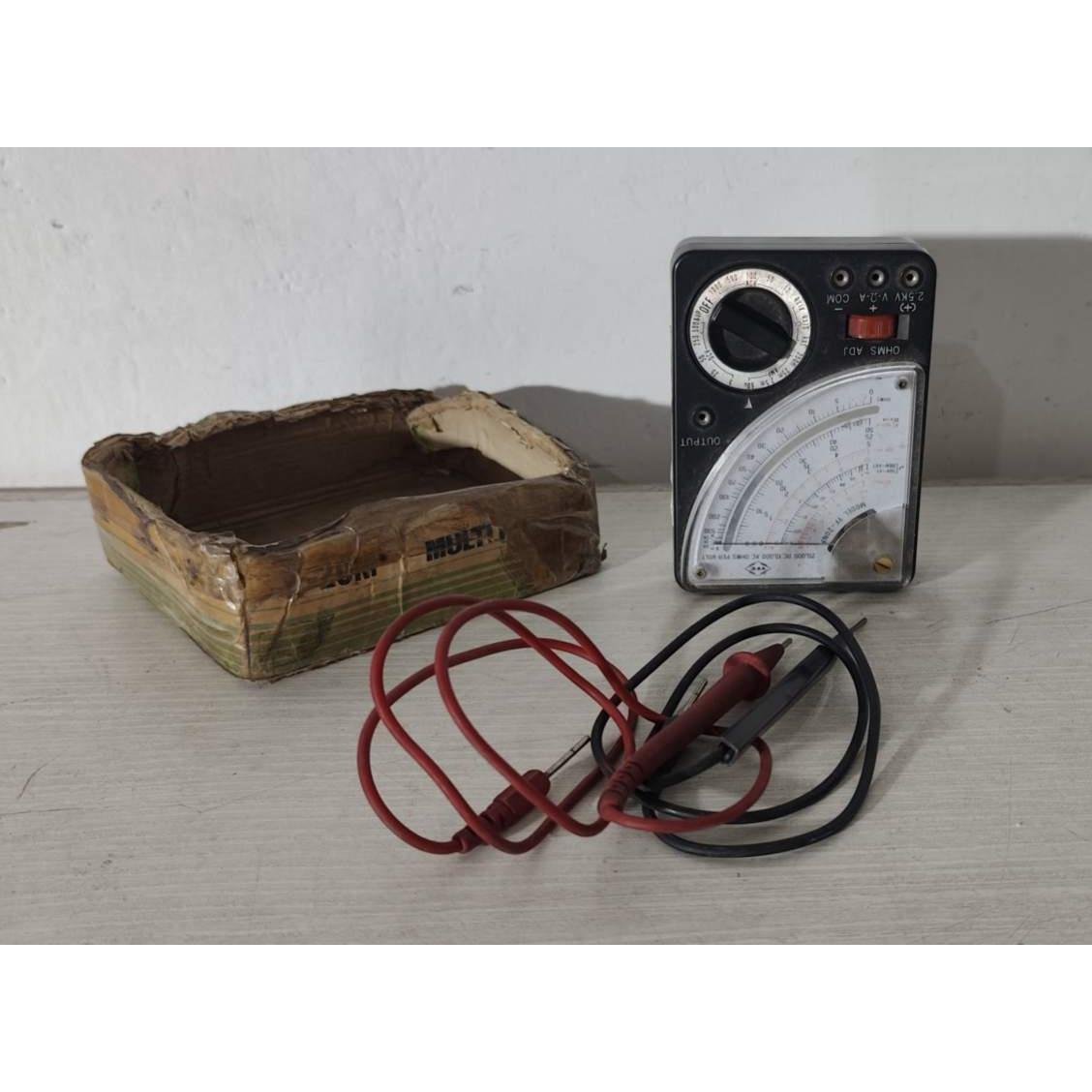 Tester Multímetro Analógico con Cables