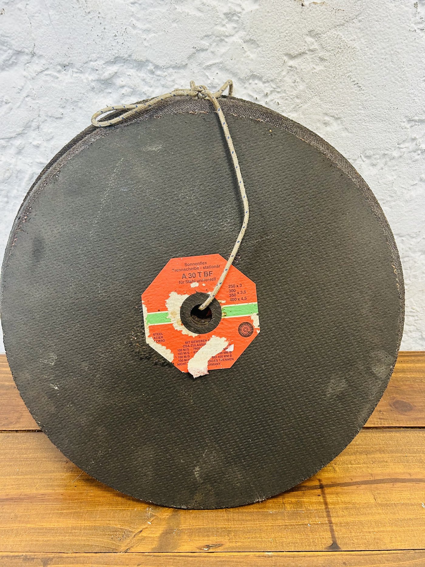 Lote #011 – 15 discos de corte A30 T BF – 40CM – para metal