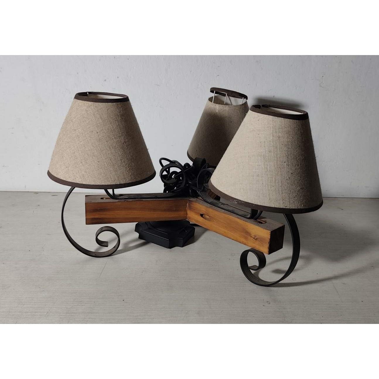 Colgante de Luz Rústico 3 Luces Madera y Hierro con Pantallas