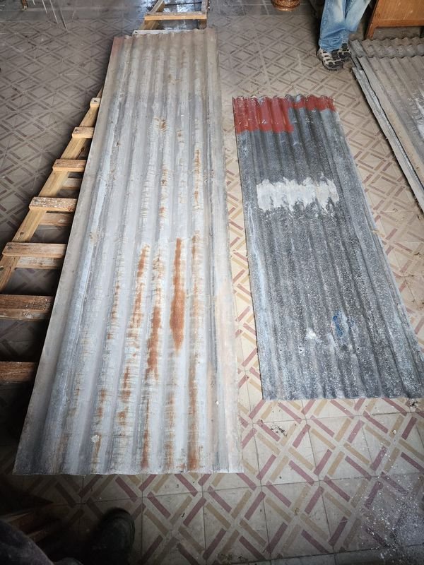 Lote de Chapas de Zinc Corrugado para Construcción