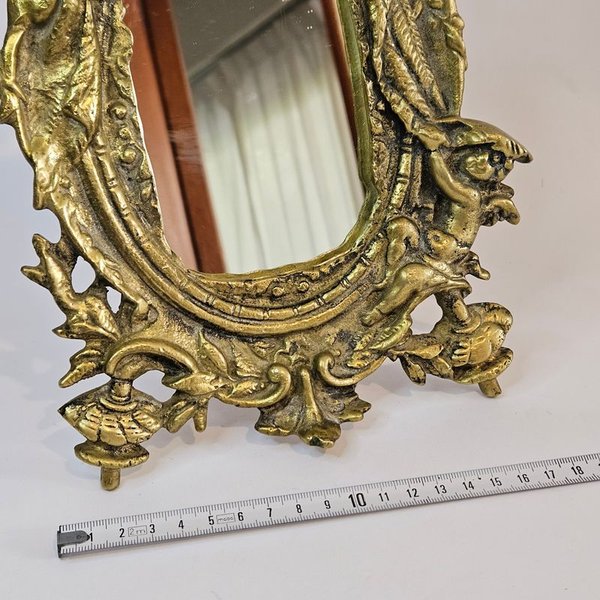 Espejo con marco de bronce macizo y diseño ornamental - imagen 2