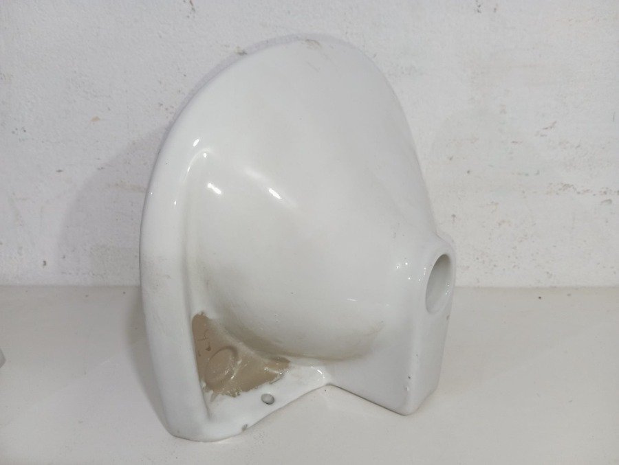 Duchas de porcelana blanca en excelente condición - imagen 3