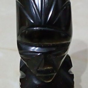 Figura Maya o Azteca Tallada a Mano en Obsidiana Negra - imagen 4