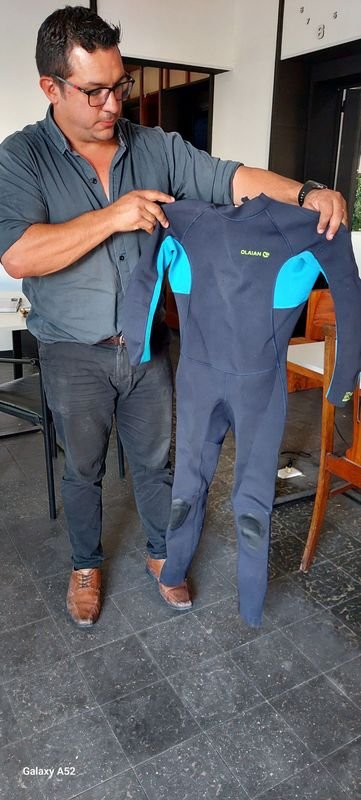Traje de neopreno para surf igual a nuevo - imagen 5