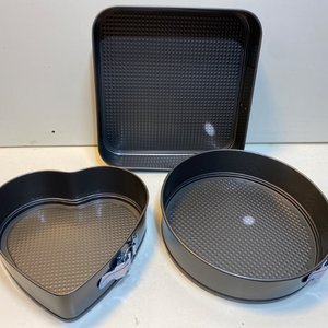 Set de 3 Moldes Desmontables para Repostería: Corazón, Cuadrado y Redondo - imagen 4