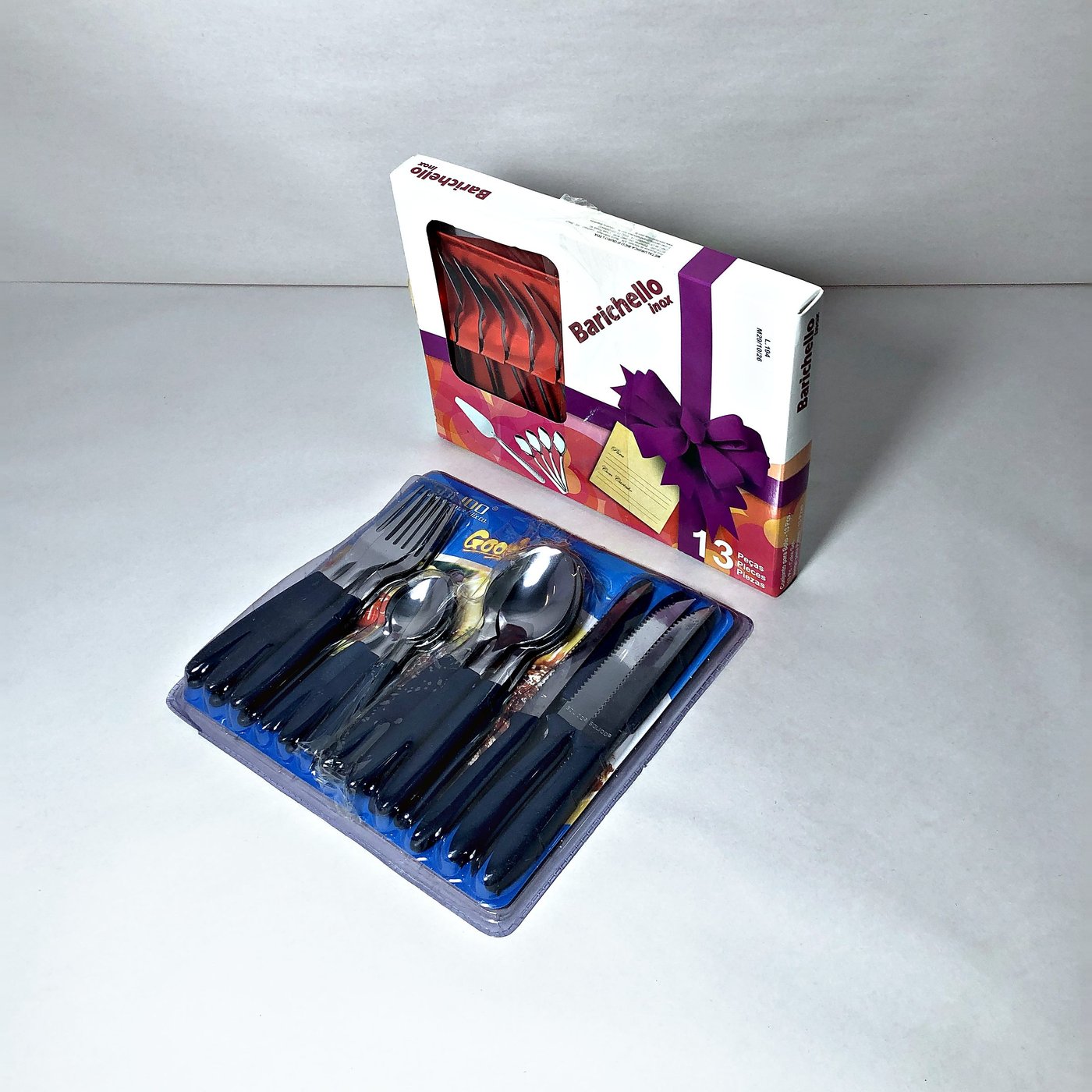 Juego de Cubiertos Barichello Inox 24 Piezas con Cabo Azul y Set de Torteras