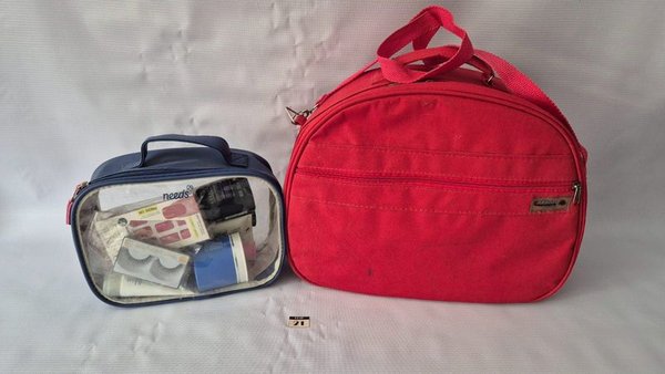 Conjunto de productos de belleza y cuidado personal - imagen 1