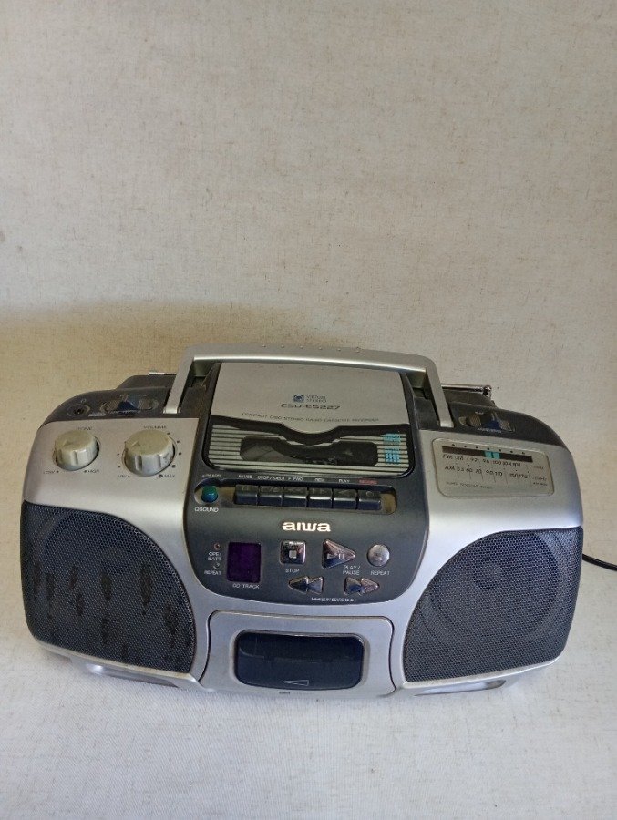 Radio Grabador AIWA - funcionando - imagen 3