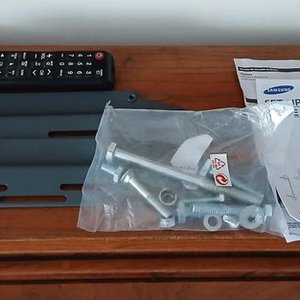 Televisor Samsung 32" Pantalla Plana con Soporte Articulado y Control Remoto - imagen 7