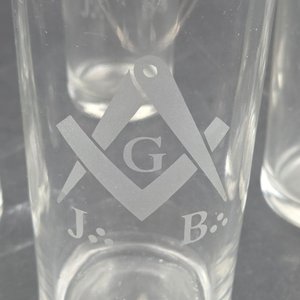 Conjunto de 6 Vasos Masones con Logo Grabado - imagen 5