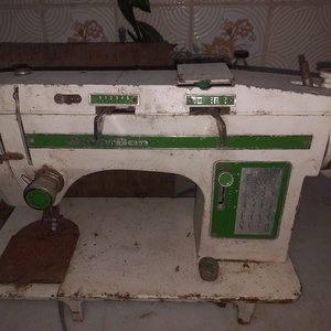 Dos Máquinas de Coser Vintage: Elgin Automátic y Severbon Arg. - imagen 8