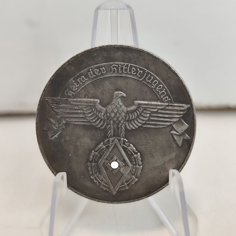 Medalla Conmemorativa Juventudes Hitlerianas Segunda Guerra Mundial con Soporte