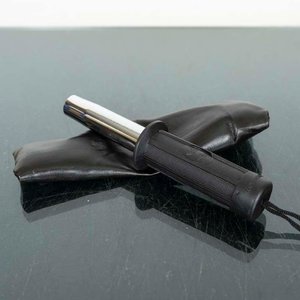 Cachiporra Extensible de Metal con Funda Negra - imagen 2