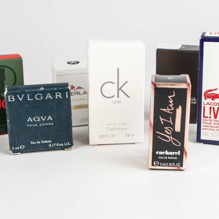 Colección de perfumes miniatura de Bulgari, Calvin Klein y más - imagen 2