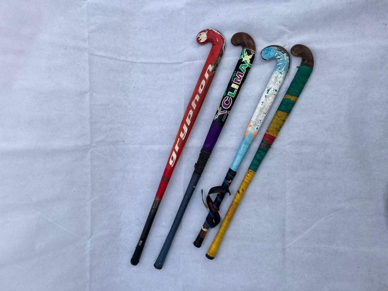 Palos de hockey para venta en excelente condición - imagen 3