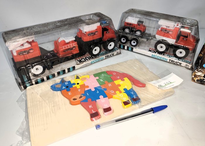 Item 17028 - Image 2