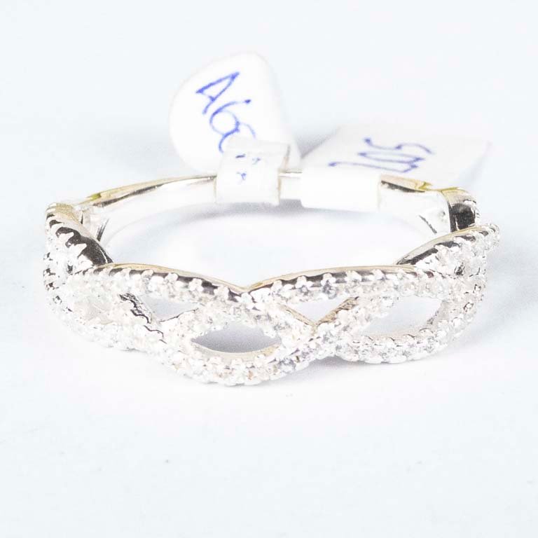 Anillo de plata con cristales - Accesorio de moda