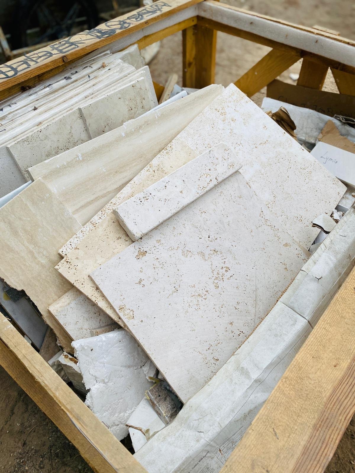 Item cajon-con-piedras-varias-arenisca-piedra-laja-y-otros - Image 2