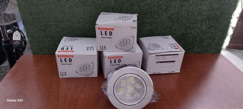 Lámparas LED y accesorios para iluminación - imagen 6