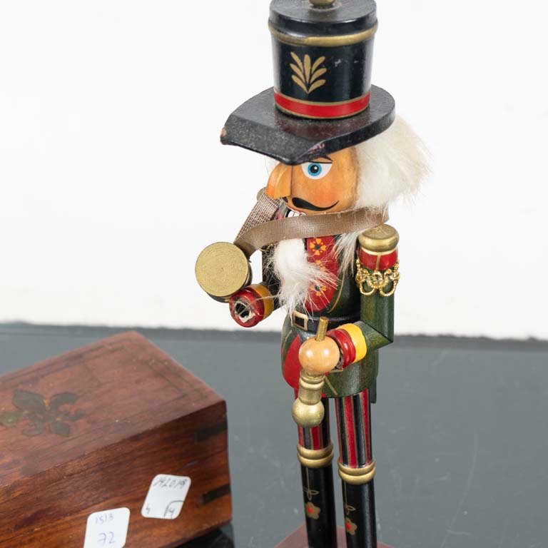 Figuras de soldados y accesorios españoles - imagen 2