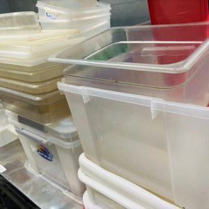 Lote de 30 Cubas Plásticas con Tapa, Tupper y Cajones - imagen 4