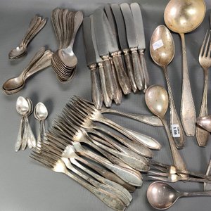 Juego de 122 Cubiertos Antiguos "Józef Fraget" Enchapados en Plata - imagen 4