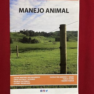 Lote siguiente: Libro "Manejo Animal" sobre Sistemas de Cercas Eléctricas y Balanzas