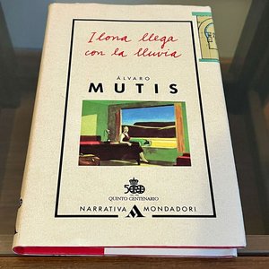 Lote siguiente: Ilona llega con la lluvia de Álvaro Mutis - Novela