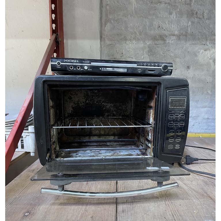 Horno Eléctrico James con DVD Xion