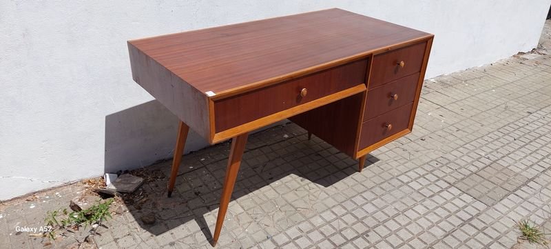 Item 872696 - Image 1